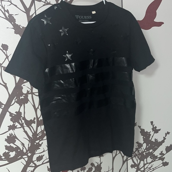 GUESS (GUESS JEANS) Men’s Size Medium Black Stars & Strips T-Shirt $35 - Picture 2 of 9